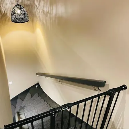 2 Floors, 3 Bedrooms Townhouse. דירה Ålesund